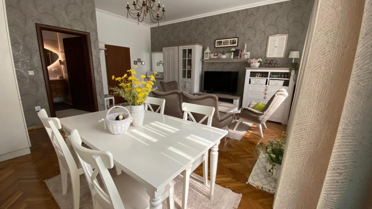 Old Town Apartment Ana Sibiu Esterno foto